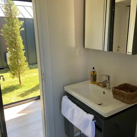 Kairos Hotel 4*