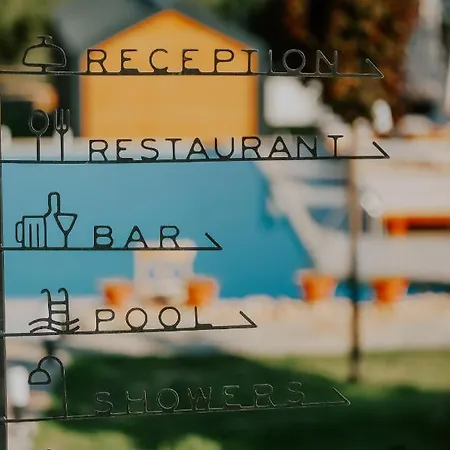 Kairos 호텔 카스