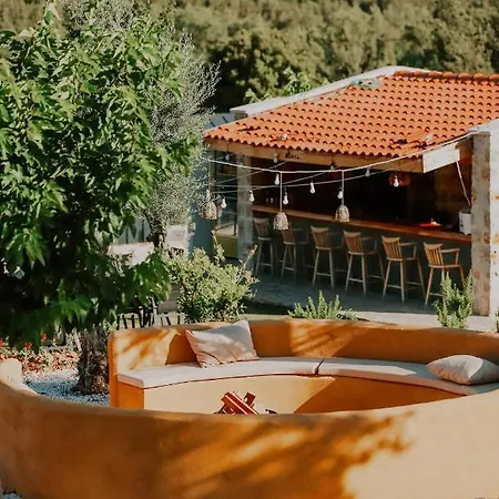 Kairos Hotel *
