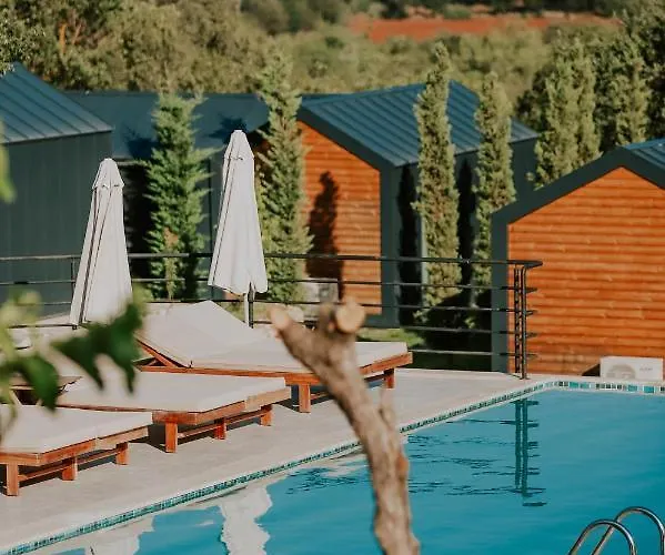 Kairos Hotel 4*