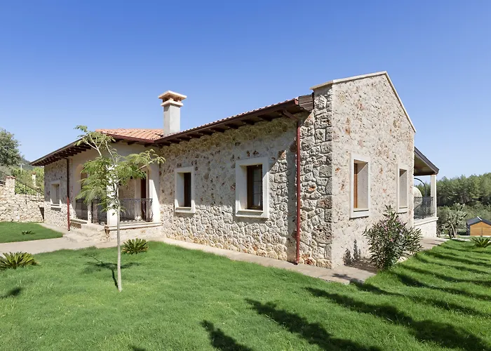 Kairos Hotel 4*