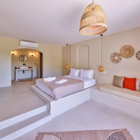 Kairos Hotel