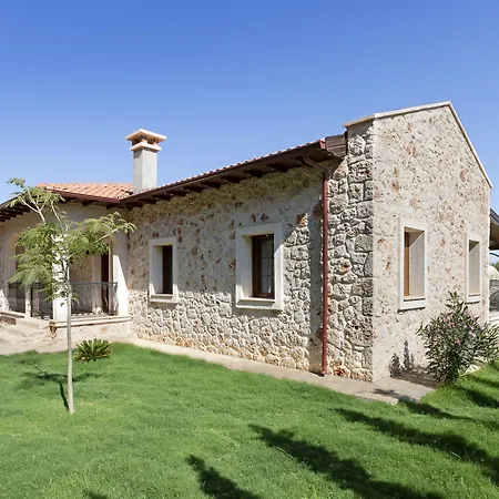 Kairos Hotel 4*